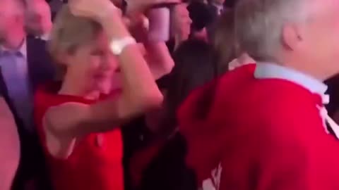 Put your elbows down you idiots