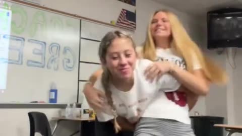 TikTok bop Challenge 🍎