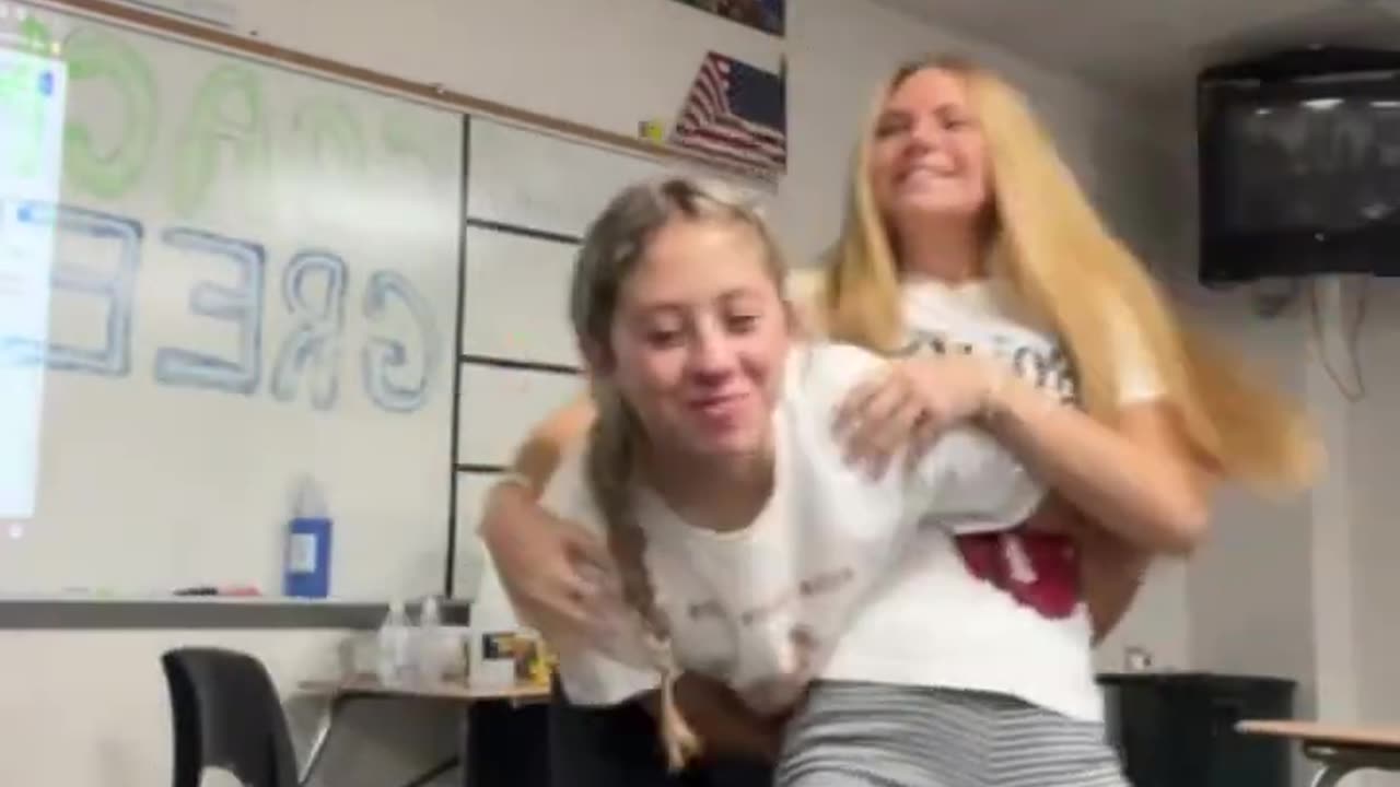 TikTok bop Challenge 🍎