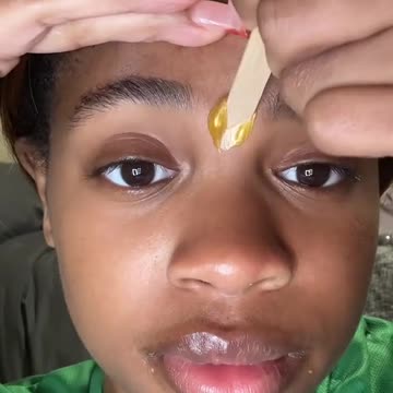 Sexy Smooth Golden Allure Eyebrow Waxing by @nini_beautique | Rosin-Free Hard Wax for Sensitive Skin