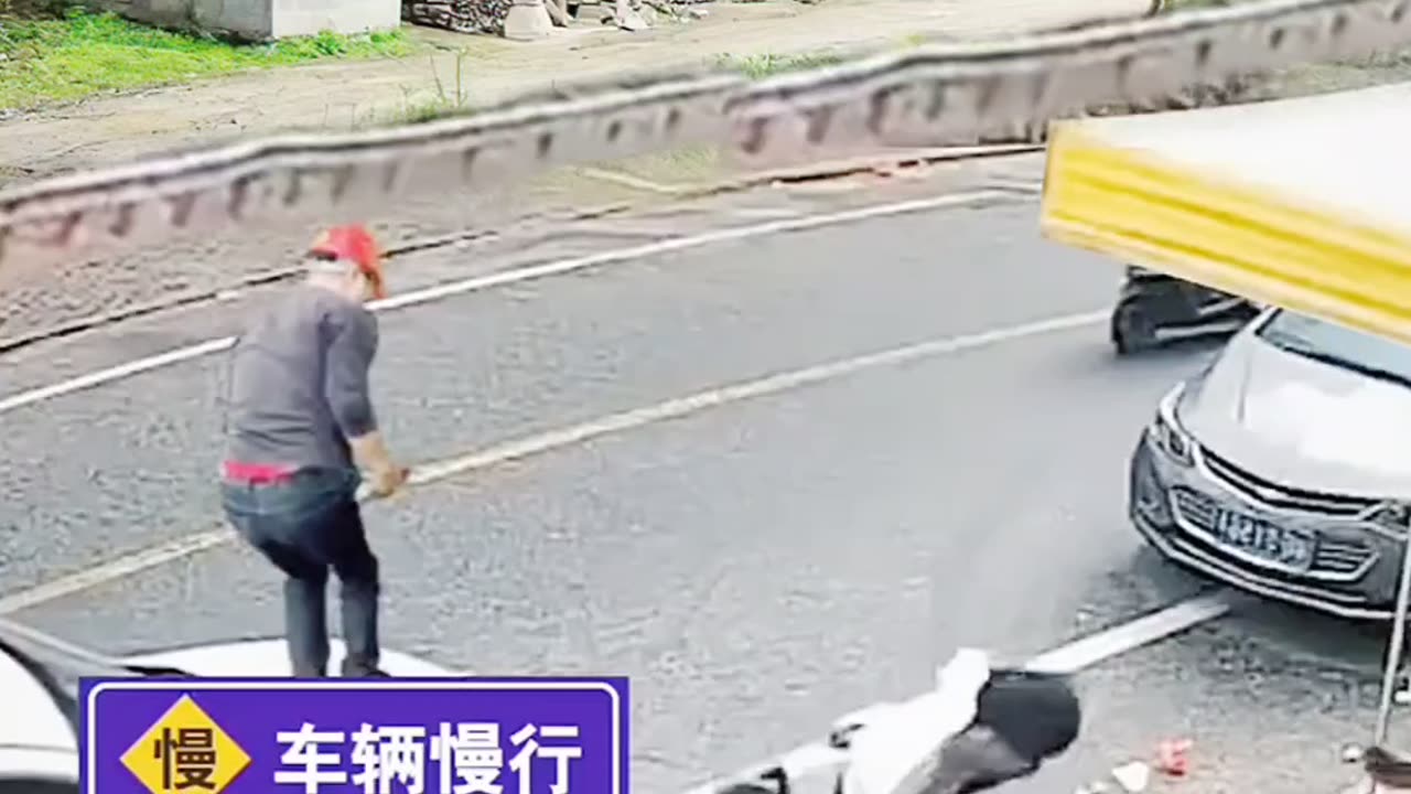 How the man survived the accident, funny video 2025 skc.com 110