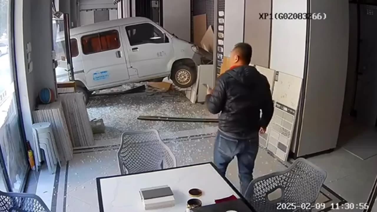 😂🤔 Wait For The Ending... That Dude's Contemplating Quitting | FunFM