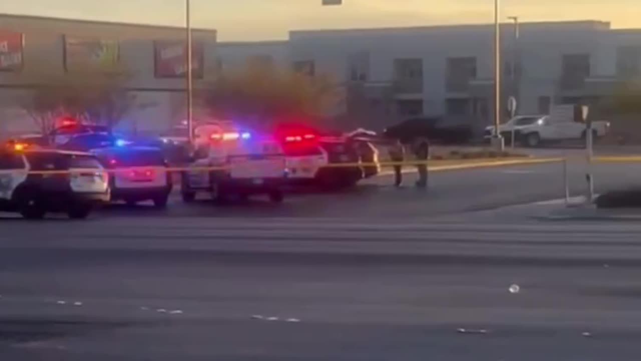 There is reportedly a Hostage Situation with a large police presence in Las Vegas