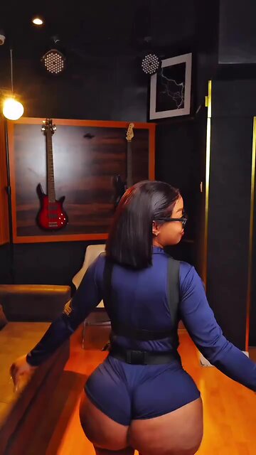 HAPPY HALLOWEEN 🎃🎃🎃