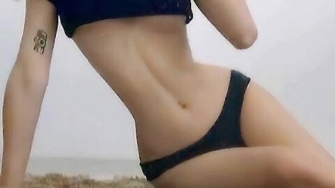 dainty doll ‧₊˚🍵 everything about you’s so slim.