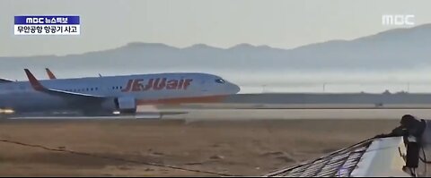 BOEING 737-800 PLANE CRASH LAND👩‍🚒🔥✈️🔥🚒🏬📸AT MAUN INTERNATIONAL AIRPORT SOUTH KOREA👩‍🚒🚒🔥✈️🔥🚑💫