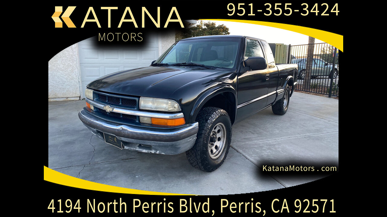 STOCK 571 2001 Chevrolet S10 Pickup Truck