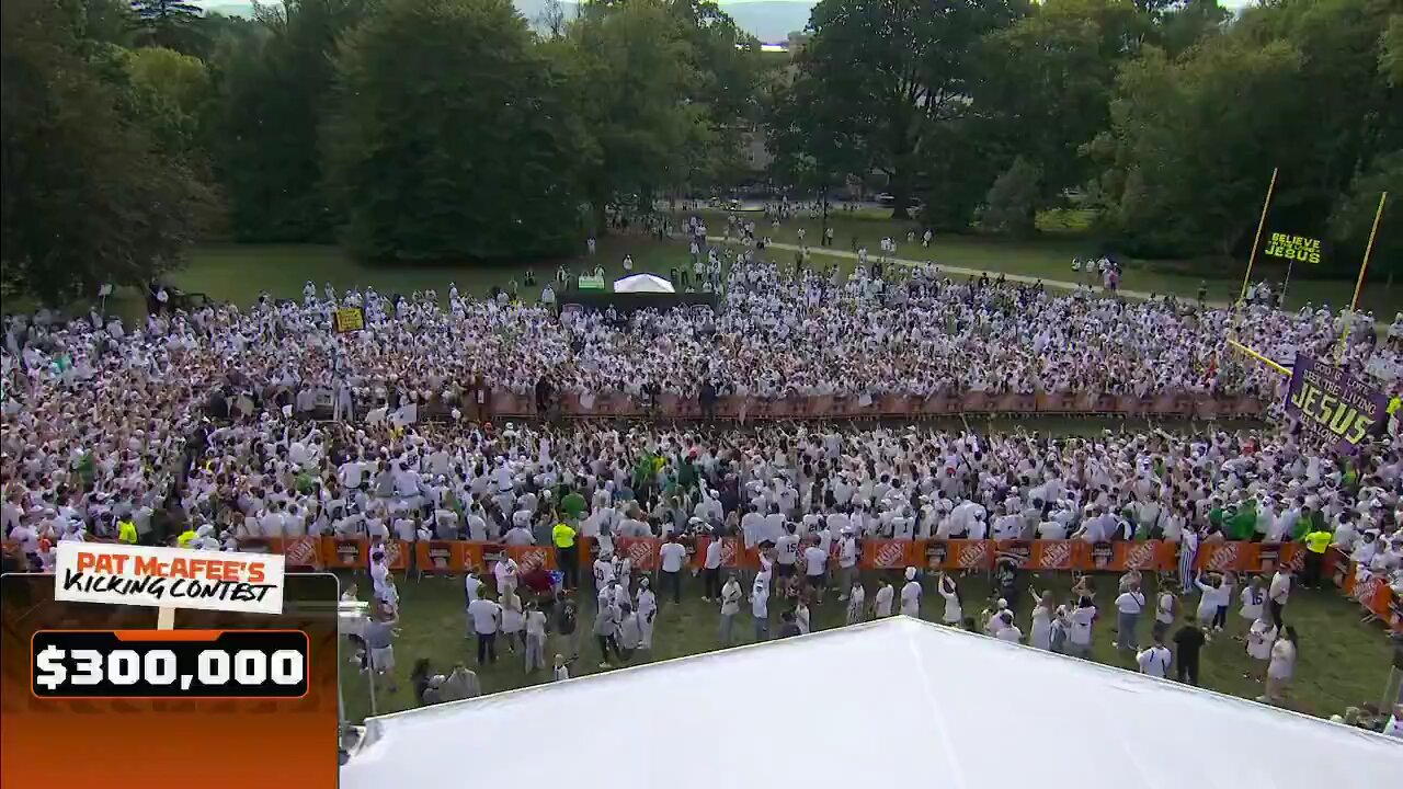 Penn State Student Drills 33-YD Field Goal for $300K on College GameDay – Epic White Out Moment!