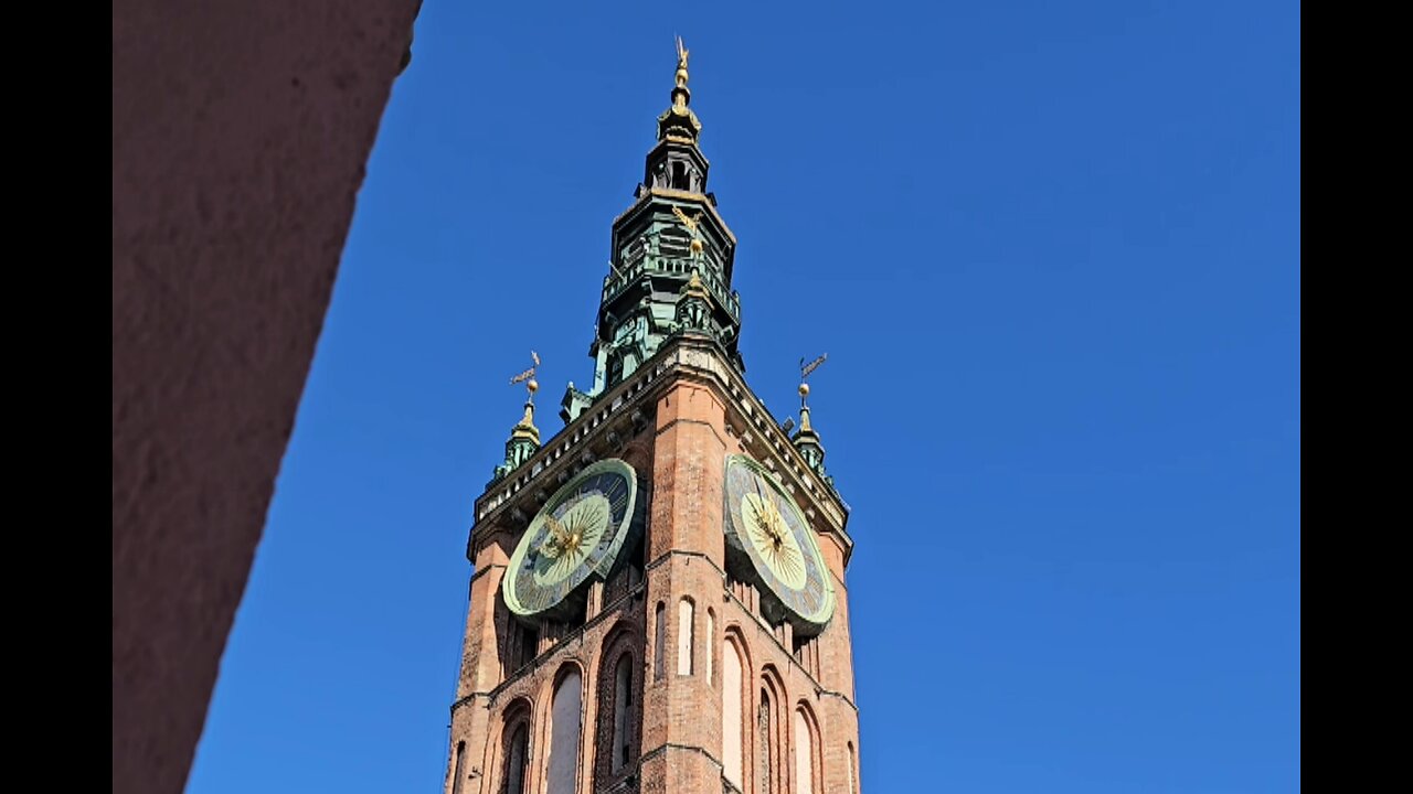 Carillon na Ratuszu Głównego Miasta w Gdańsku wygrywa melodie [9:16]