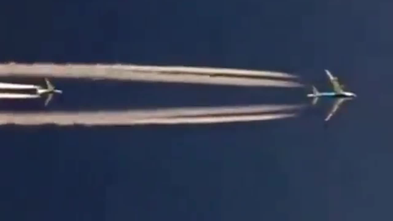 Différents avions pulvérisant de différentes manières!🛑✈️🌫️☹️