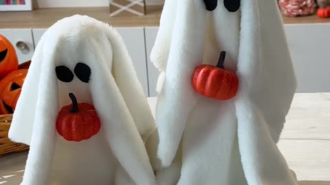 Adorable DIY ghost decorations for Halloween
