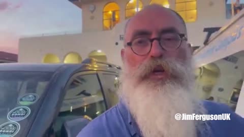 4 Policemen watched TERRIRIST fire at crowd and DIDN'T shoot back.