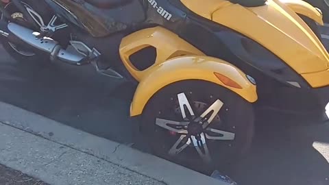 Yellow Can-Am Spyder