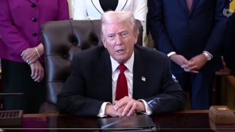 Tổng thống Trump về tuyên bố nghỉ hưu đã được mong đợi từ lâu của Nancy Pelosi: