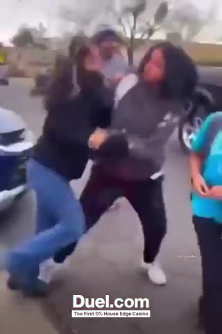 Dad steps in fast to protect his daughter from a savage diversity