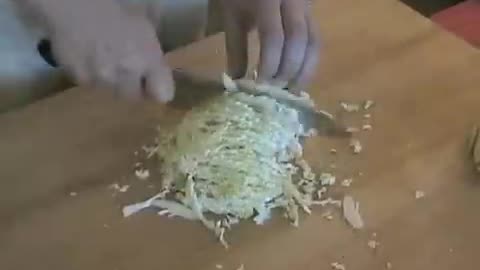 How To Shred Cabbage For Coleslaw