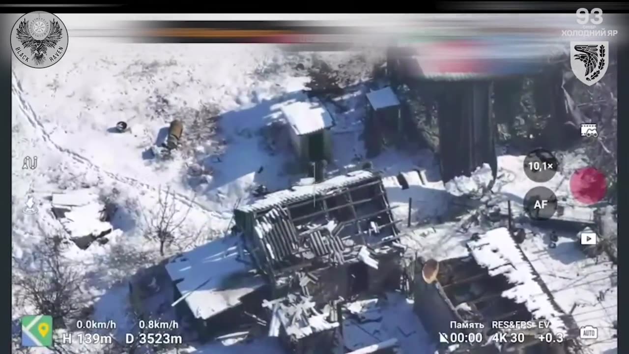 Ukrainian Drone Smashes into Radar of Russian "Tor" SAM + Going After Escaping Russian Infantry