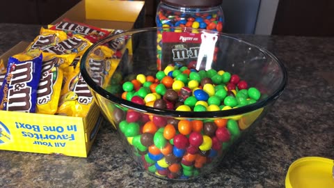 M&M's Chocolate Candy Unboxing