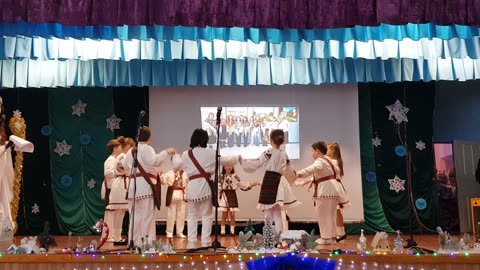 Clasa 2 la Festivalul tradițiilor «Întâlnirile de Iarnă» Vancicăuți 8 ianuarie 2026 10/29