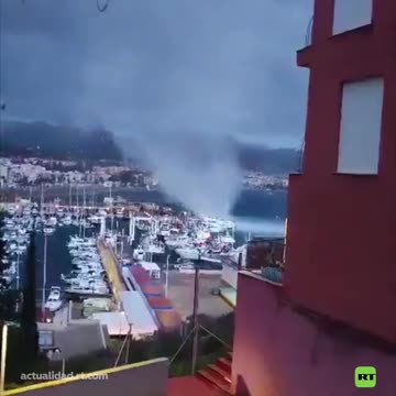 Tormenta extrema con mangas marinas provoca daños en España