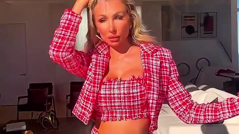How She Got 300K Followers Without a Team!