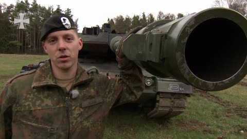 German Leopard 2A6 tanks await a second life. Ukraine has warned against them