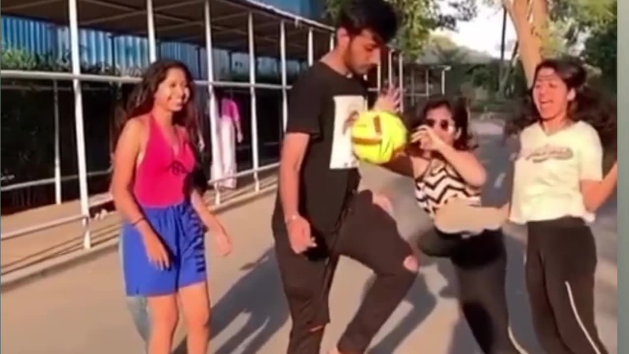 FAILED TO KICK🤣🤣