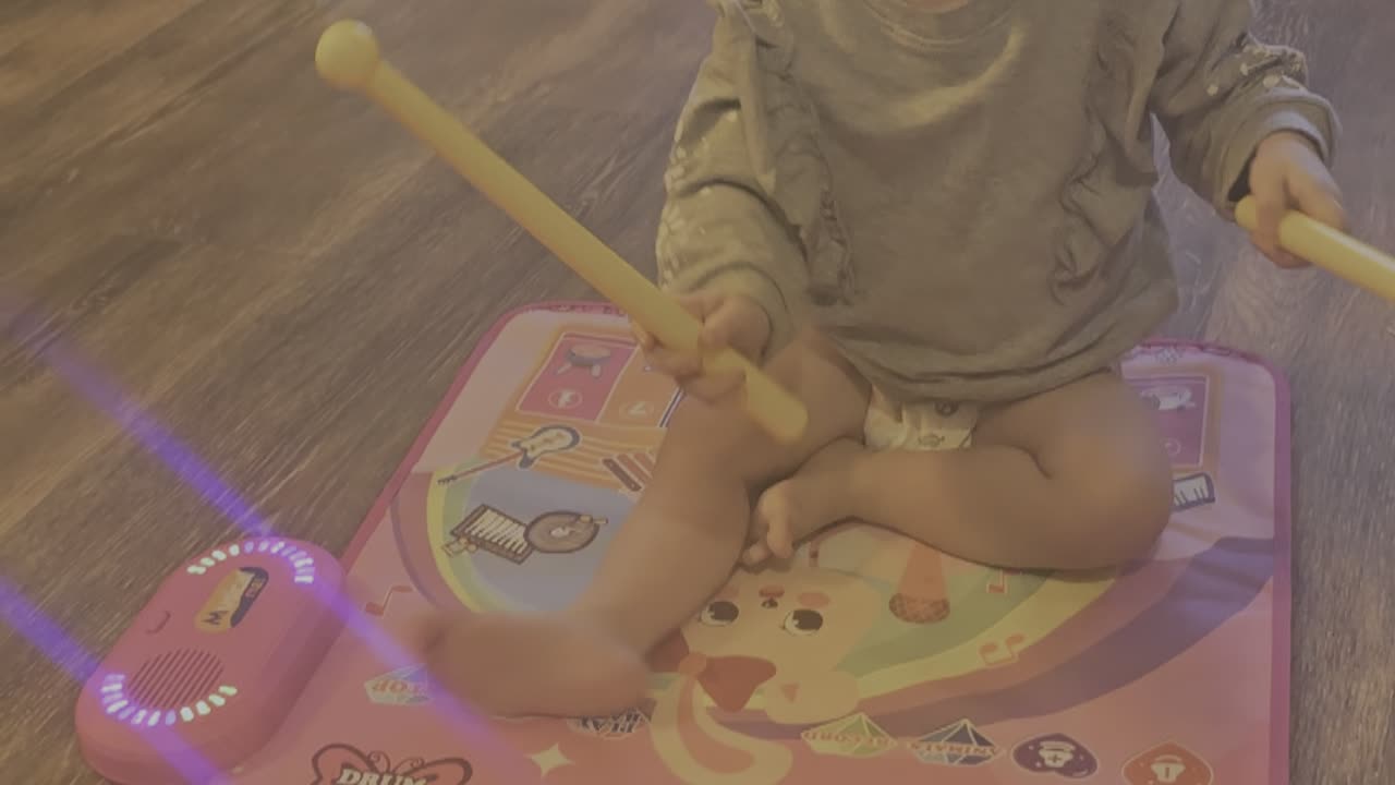 Lily loves her Xmas present!