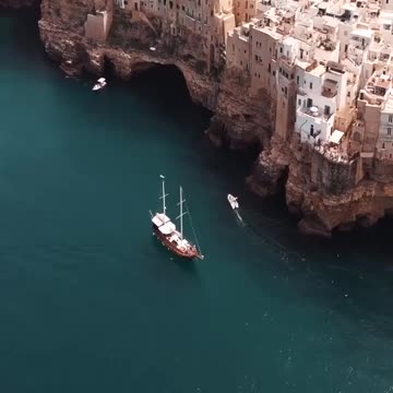 Polignano a Mare is a charming town in Apulia, located on the rocky coast of the Adriatic Sea.