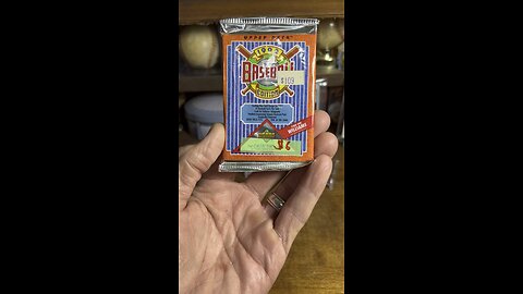 1992 #Upperdeck #junkwax #baseballcards #packopening