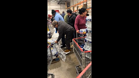 Costco Turns Survival Zone as Shoppers Prep for Snow ❄️ #CostcoRush #japd