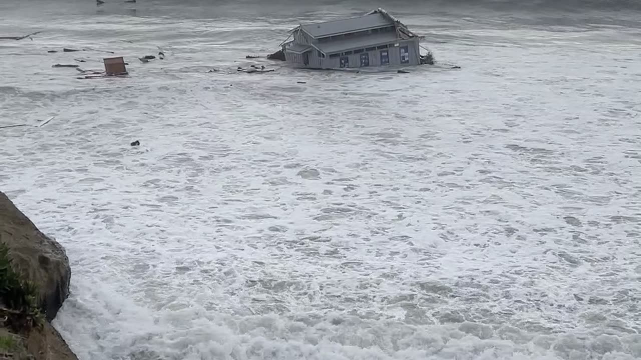 Santa Cruz Wharf Clubhouse Overtaken By Waves