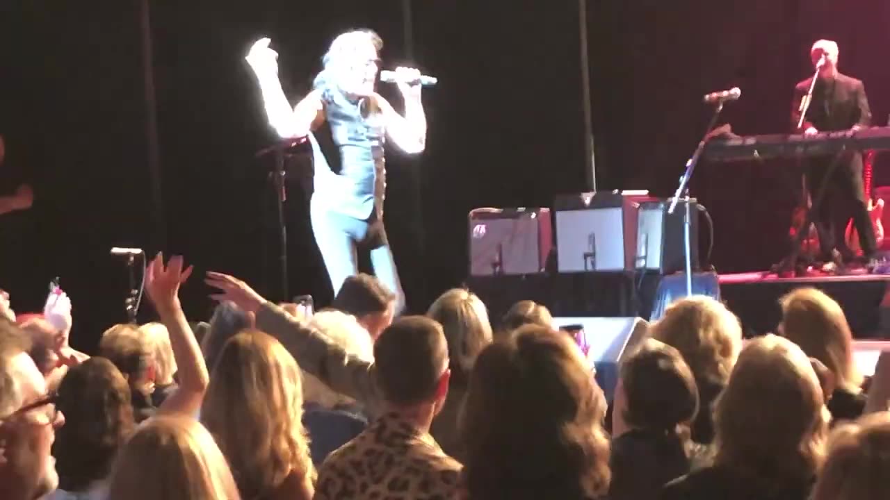 September 28, 2019 - 'Hello It's Me' / Todd Rundgren