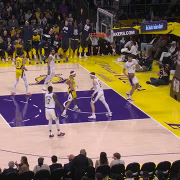 Indiana Pacers - Bennedict Mathurin fakes out the defender then drills the three 🎯