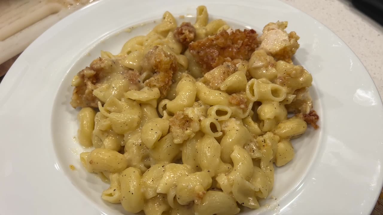 Cooking with Chef Steve: Mac & Cheese with Fried Chicken Strips