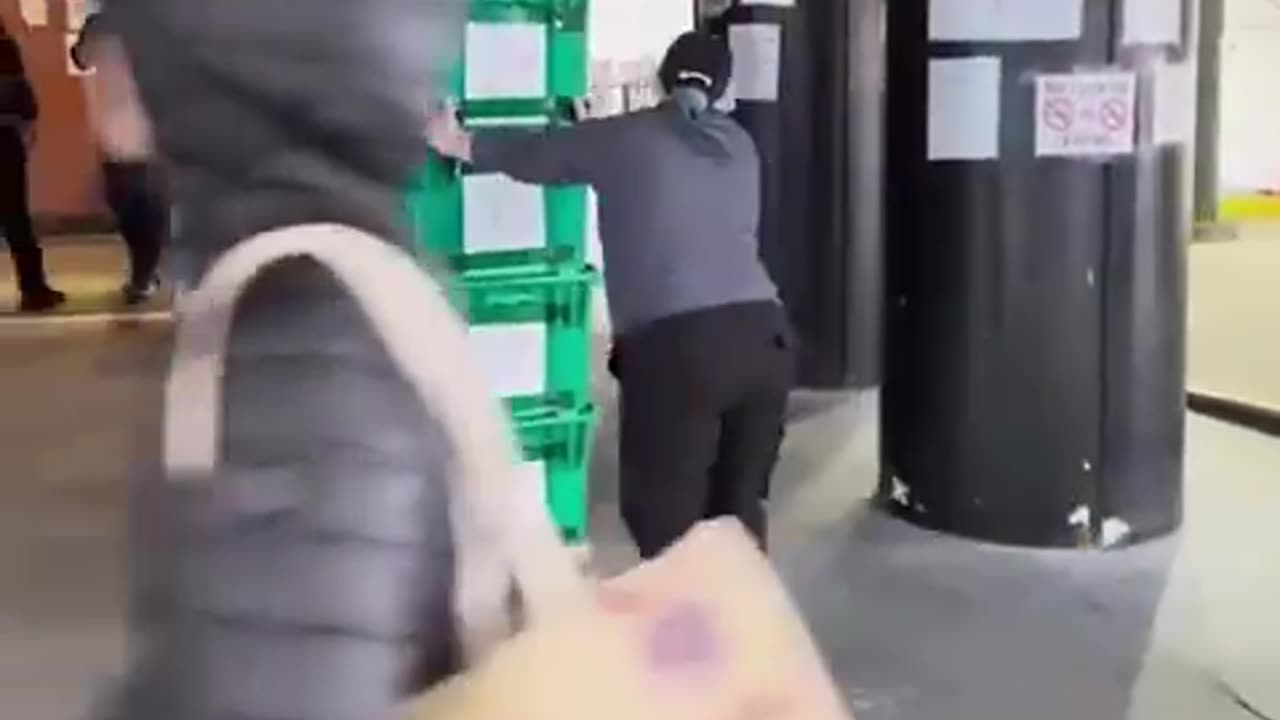 Uber Eats and DoorDash Drivers in NYC Mostly Illegal Aliens, Social Security Numbers Easily Obtained