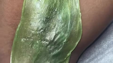 Underarm Waxing with Sexy Smooth Lemon Kiss & Emerald Enchantment Hard Wax | @waxingqueenadventures