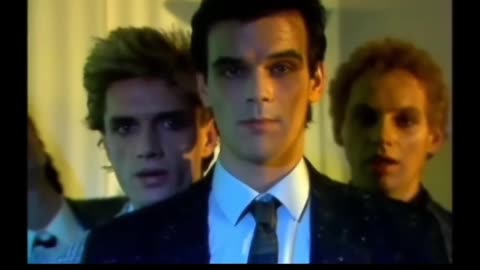 Doe Maar - ‘De Bom’ (English & Dutch subtitles)