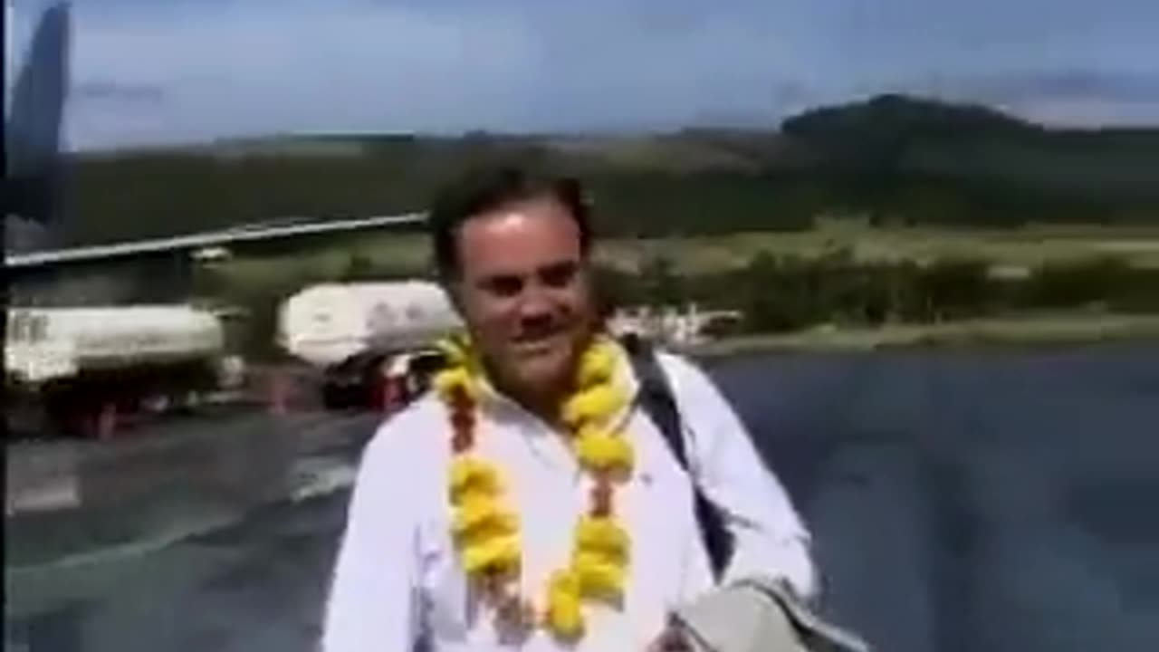 🛸🌋 Object Hovering Over Rano Kau Volcano, Sighted from Easter Island Airport! | TheTruthAbove