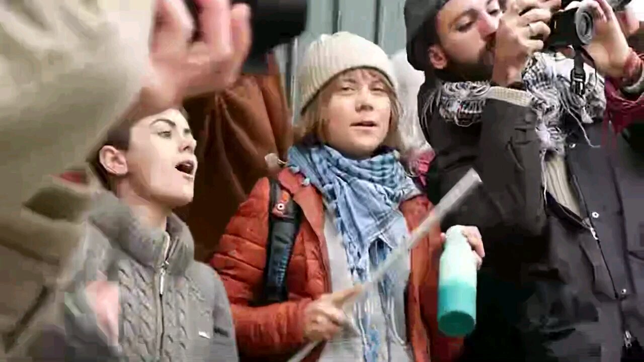 Greta Thunberg was removed from Venice for 48 hours