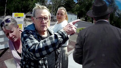 how do you know that you're being watched when you're on a government watch list watch this video