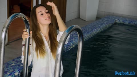 Casual Wetlook in White Shirt and Jeans | Indoor Pool Session