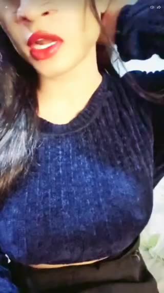 Bangladeshi super hot queen inbox Na Karo zara