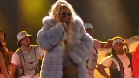 Mary Performing The All Star Chant