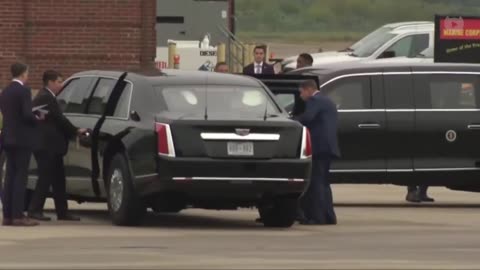 Trump arrives for rare meeting with hundreds of U.S. generals and admirals at Quantico