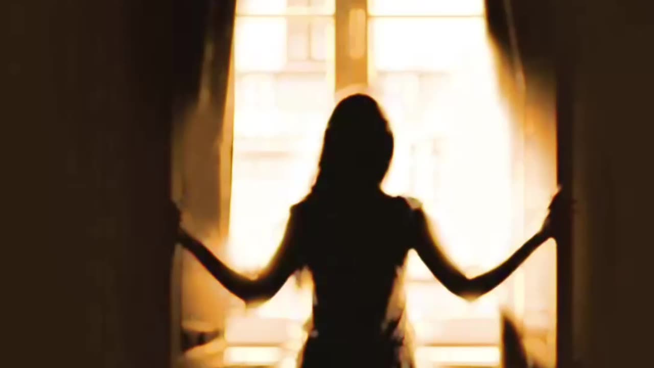 IT'S LOOKING GLASS
