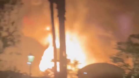 Massive Explosion at Oil Refinery in El Segundo, California | October 2, 2025”