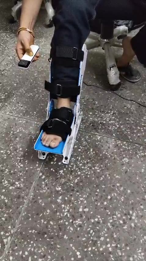 Ankle Continuous Passive Motion Rehabilitation Training Device