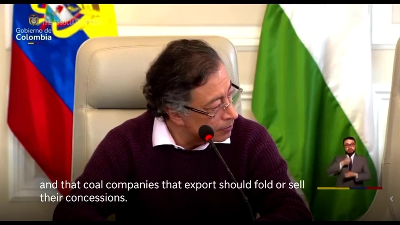 il presidente colombiano accusa Trump di genocidio