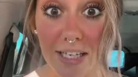 She just realized why she's single: 🤯